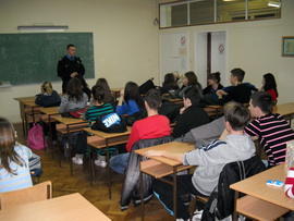 2013-policajac-270px